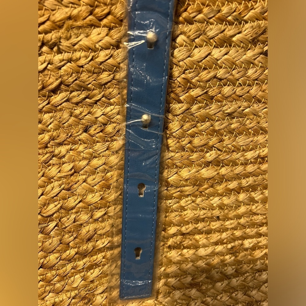 Handmade summer woven bag with blue leather handle and pocket in front - Picture 6 of 9